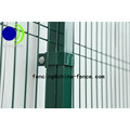 Popular 2.5 m*1.8 m galvanized protective wire mesh fence